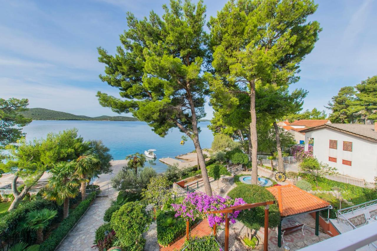 Apartment And Rooms Franka Zaboric Εξωτερικό φωτογραφία