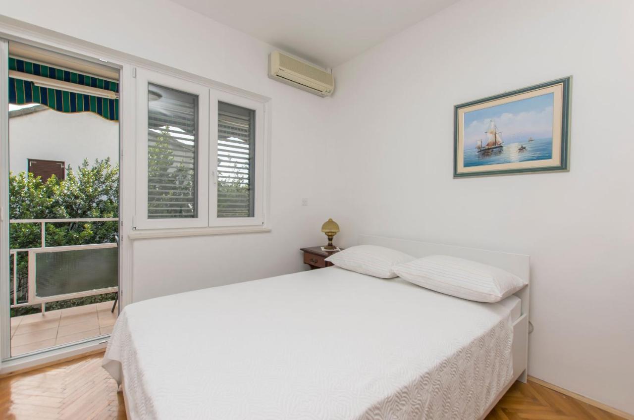 Apartment And Rooms Franka Zaboric Εξωτερικό φωτογραφία
