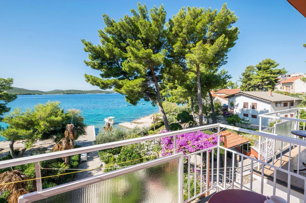 Apartment And Rooms Franka Zaboric Εξωτερικό φωτογραφία