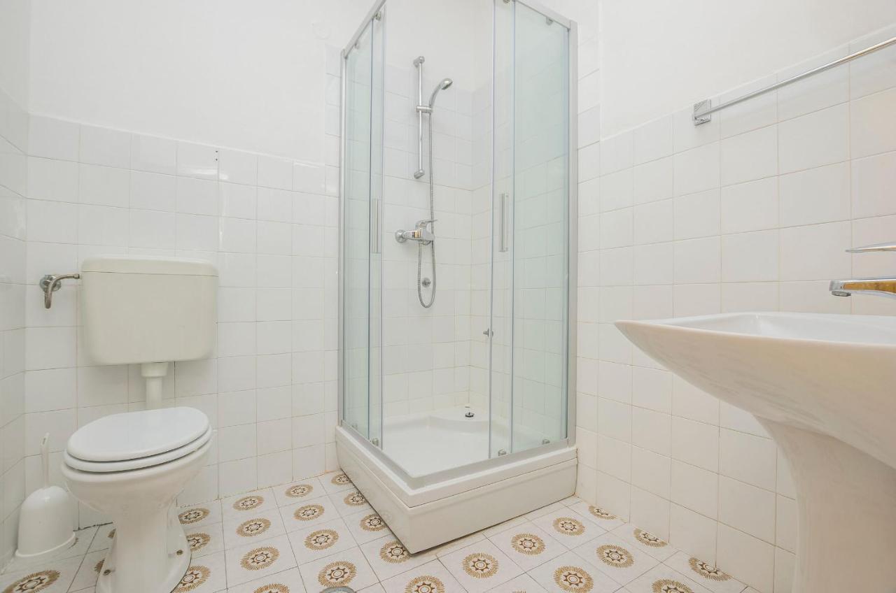 Apartment And Rooms Franka Zaboric Εξωτερικό φωτογραφία