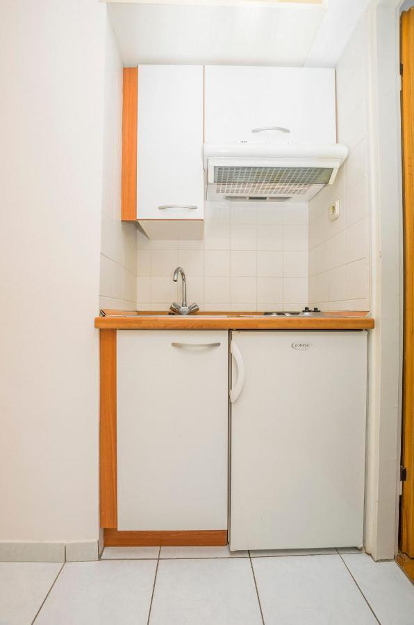 Apartment And Rooms Franka Zaboric Εξωτερικό φωτογραφία
